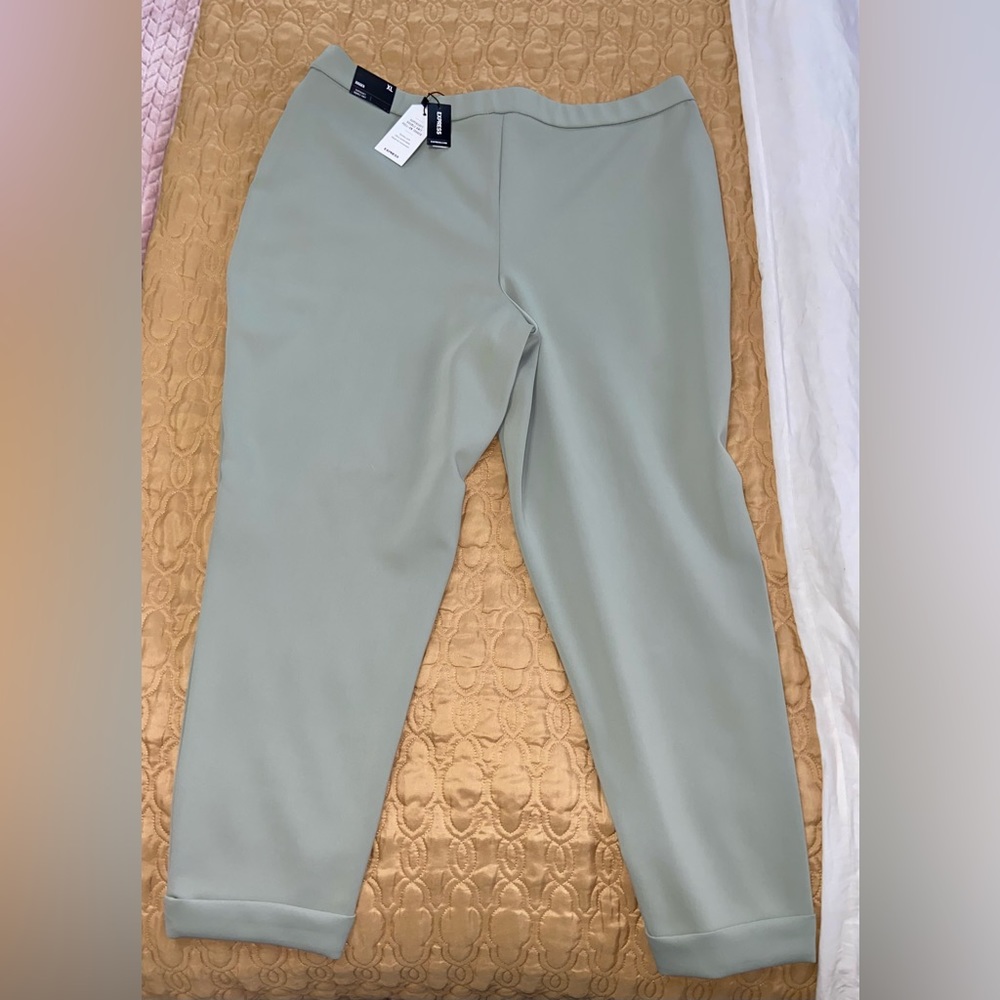 New, Express Brand, dress pant/jogger, Size XL - Picture 2 of 3